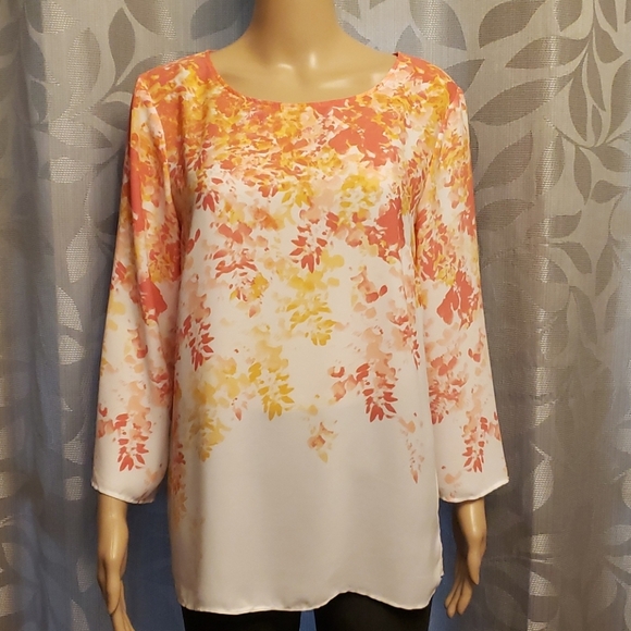 Rose & Olive Floral Blouse - Picture 9 of 9